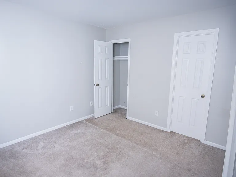 914 Ketch Ct — Photo 11