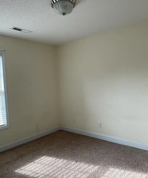 795 Orlando Cir — Photo 11