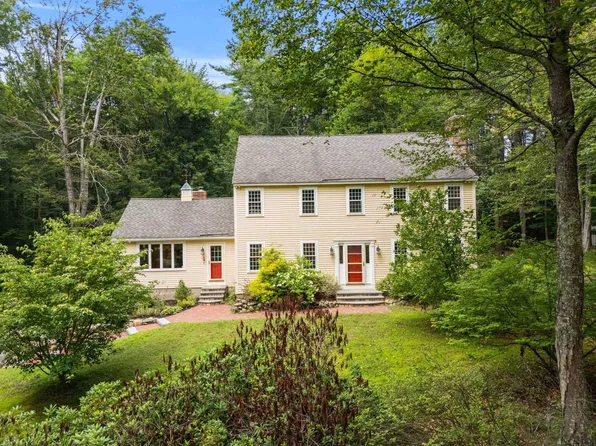 6 Winterberry Drive, Amherst, NH 03031