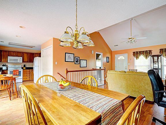 4th image of 3019 Mason Way