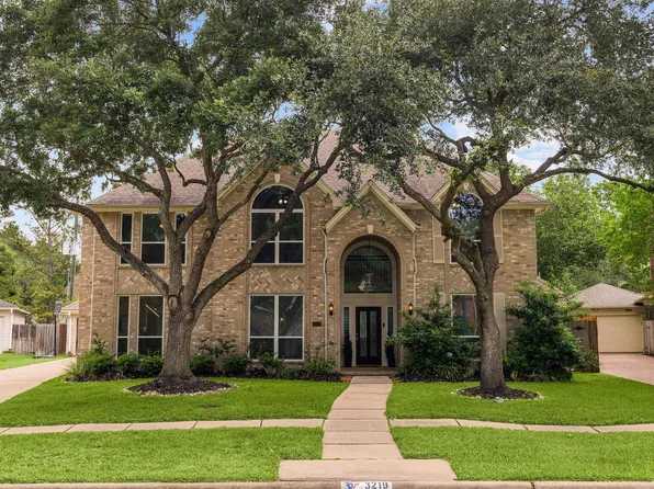 3219 Castlewind Dr, Katy, TX 77450