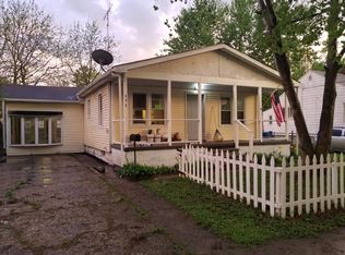 636 Elm St, Mount Morris, MI 48458