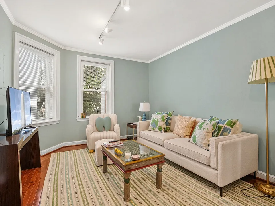 1307 Wisconsin Ave NW #ID1601862P