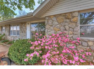 10236 E 530th Rd, Claremore, OK 74019