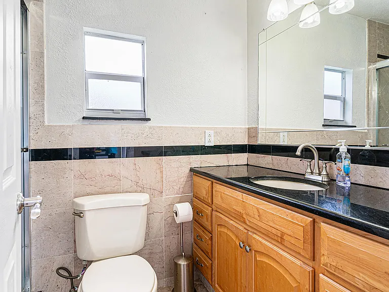 2722 Peer Ln #187 — Photo 7