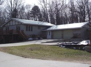 W7829 Owl Ln, Crivitz, WI 54114
