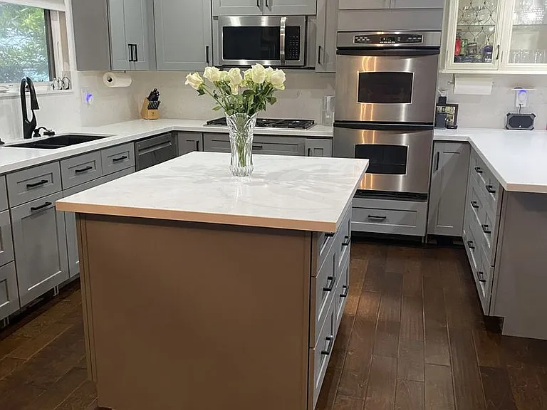 139 Parnassus Cir — Photo 3