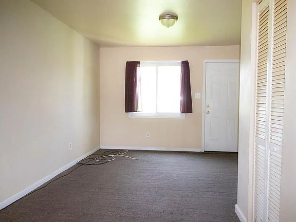 3rd image of 32620 Manistee St #32626