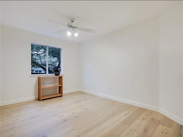 13405 Tamayo Dr — Photo 9