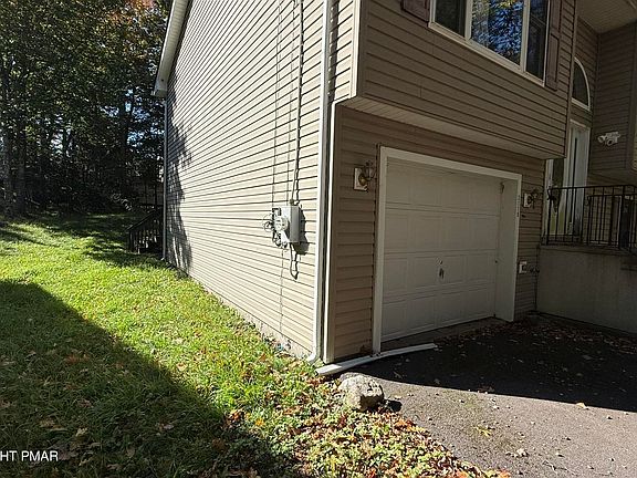 3rd image of 1661 Cotswold Rd