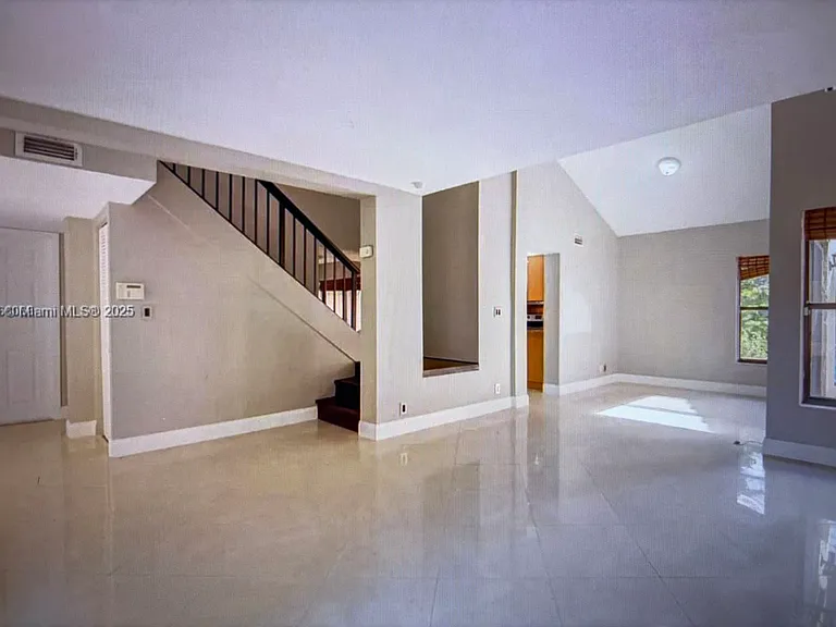 9953 SW 147th Ct — Photo 3
