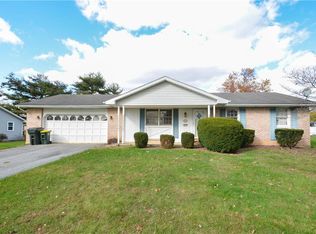 6127 Lone Pond Ln, Allentown, PA 18104
