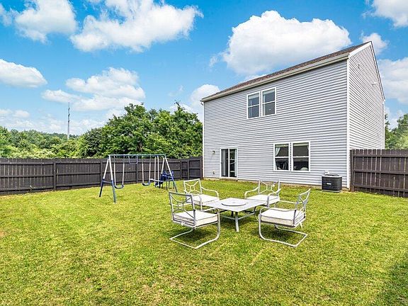 5th image of 4017 Catania Way