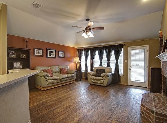 4th image of 1713 Grassy Creek Dr