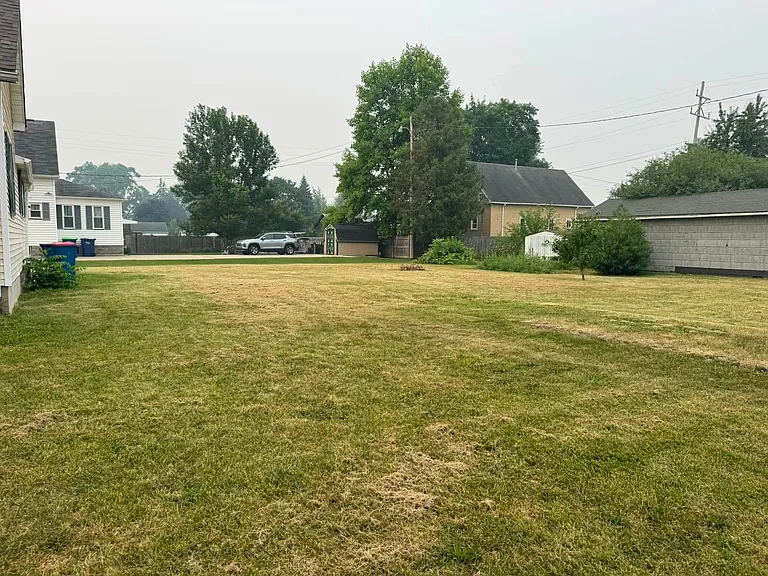 1402 S Van Buren St — Photo 14