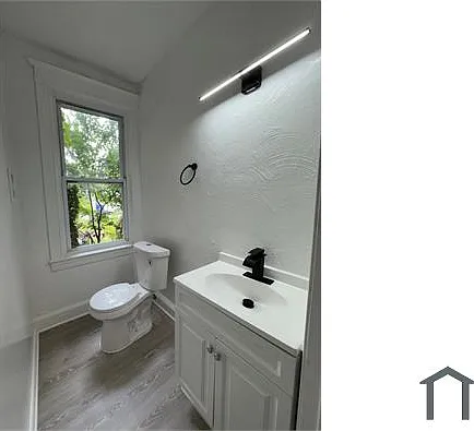 2853 W Cold Spring Ln — Photo 9