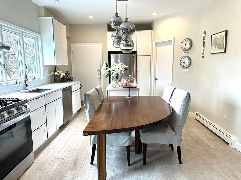 133 Webster Ave #2 — Photo 2