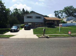 428 Saratoga Dr, Cherry Hill, NJ 08002