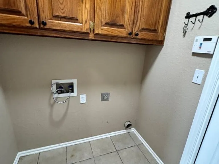 2345 Bradford Ave — Photo 18
