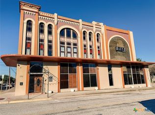 202 E Forrest St, Victoria, TX 77901