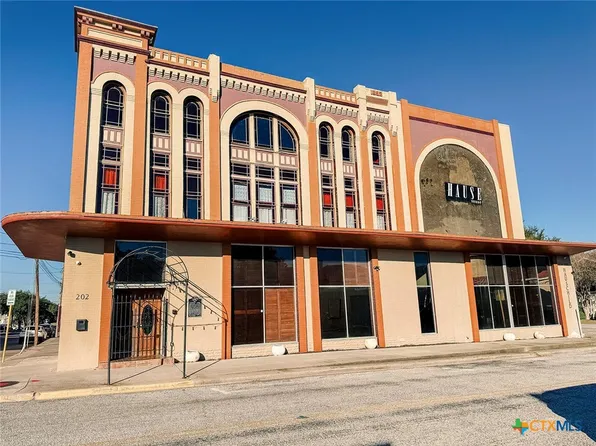 202 E Forrest St, Victoria, TX 77901