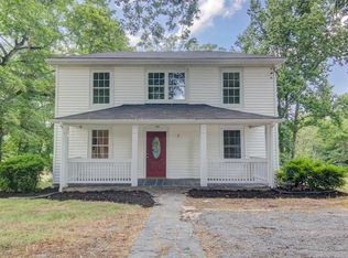 4277 Smith Mountain Lake Pkwy, Huddleston, VA 24104