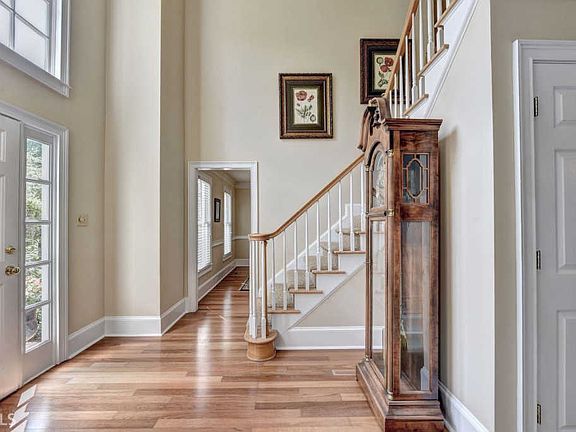 4th image of 407 Coopers Pond Dr