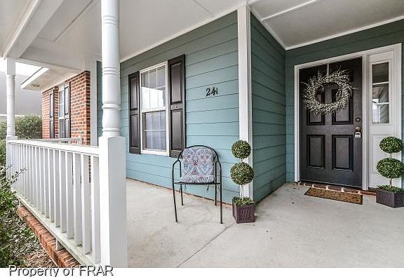 3rd image of 241 Belle Chase Dr