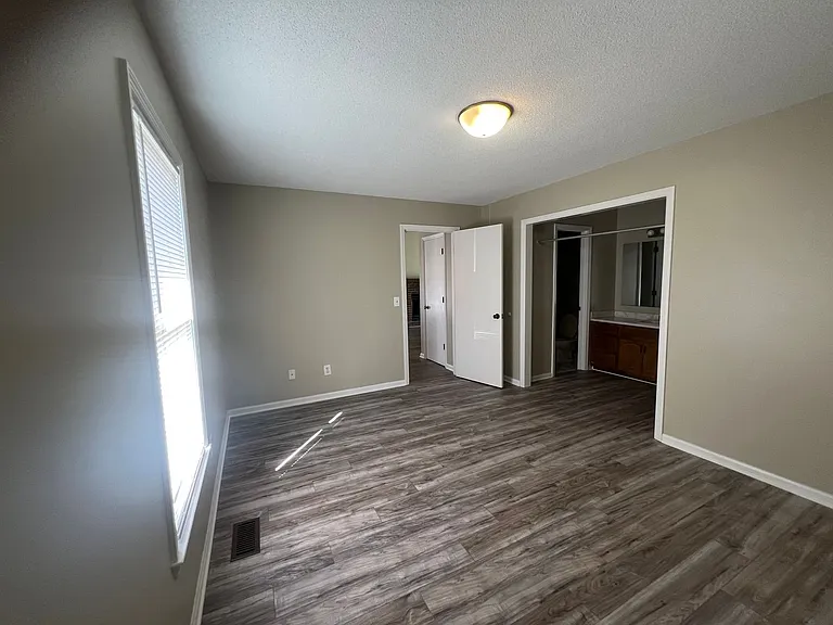 5300 Dandelion Dr — Photo 12