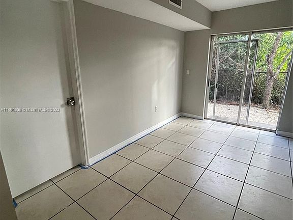 4th image of 1240 SE 31st Ct #10632