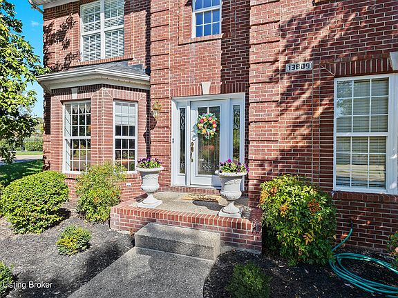 4th image of 13809 High Trail Ct