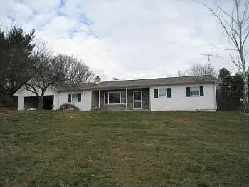 11111 Martinsburg Rd photo 1