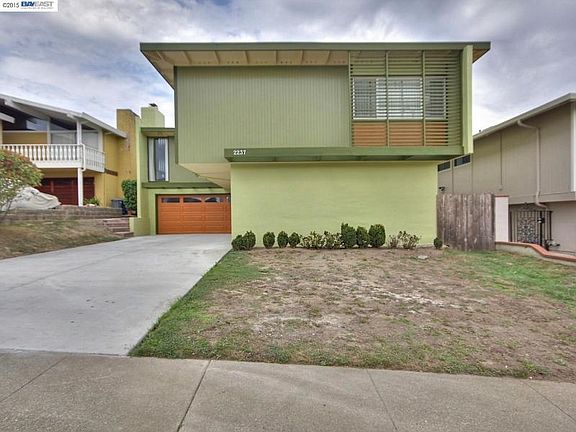 3rd image of 2237 Shannon Dr