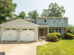 17 Evergreen Dr, Berlin, NJ 08009