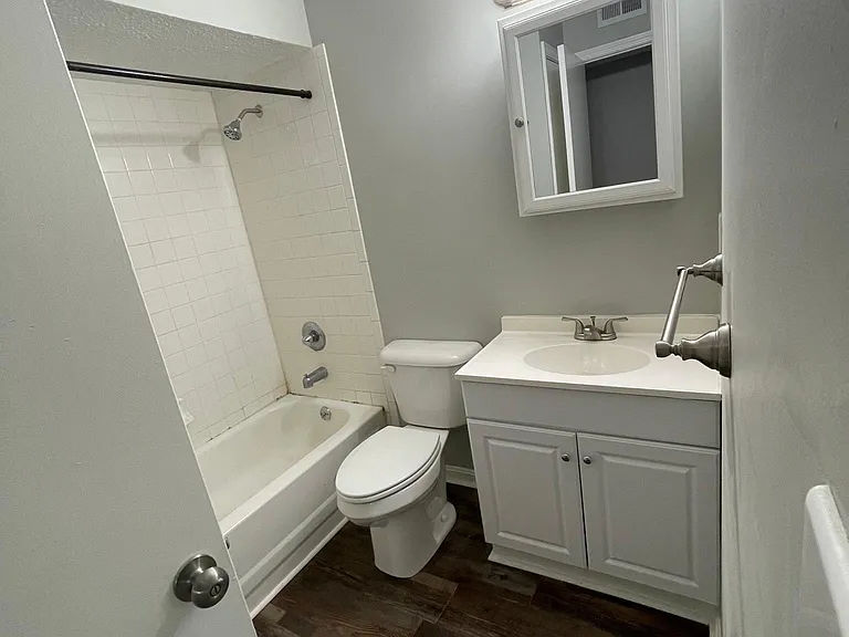 6618 Holly Lake Dr — Photo 10