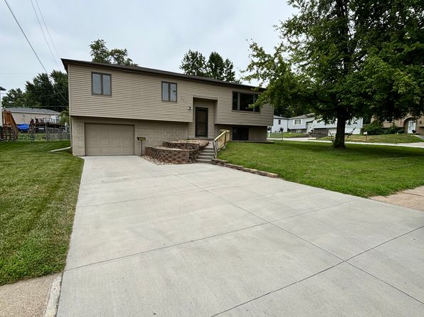480 Valley Dr