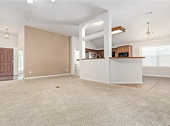 5th image of 1103 Arthurs Ct