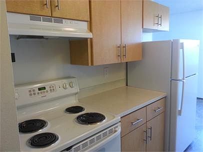 Brand new kitchen cabinets & appliances + bathroom vanity, s