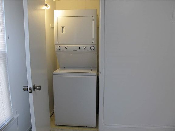 5th image of 15-66 216th St #2