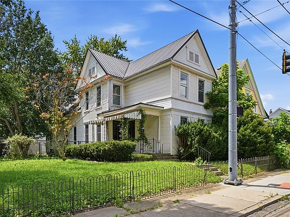 4th image of 1108 Wyoming St