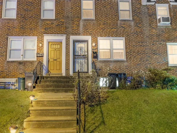 216 Stearly St, Philadelphia, PA 19111