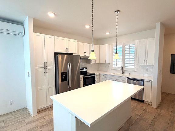 3rd image of 94-1267 Haleululaau St