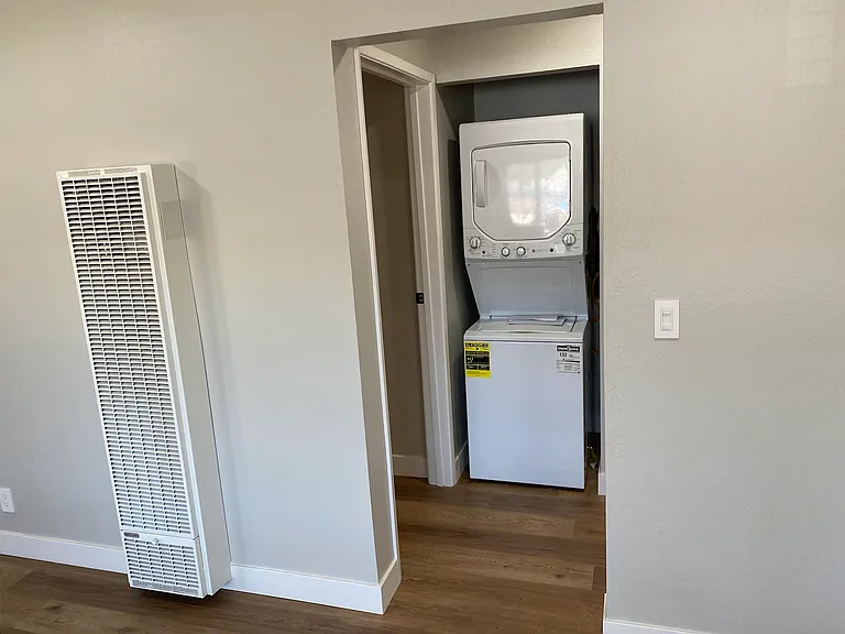 150th Avenue Apartments — Photo 8