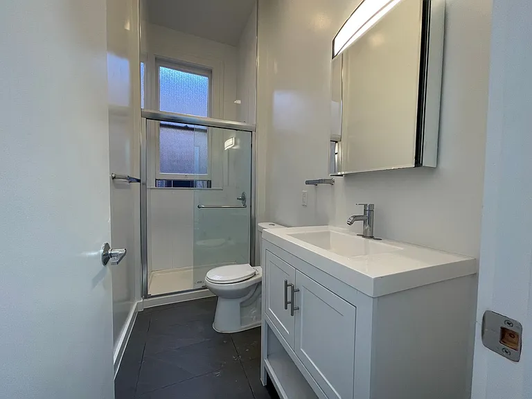 1430 Stockton St — Photo 13