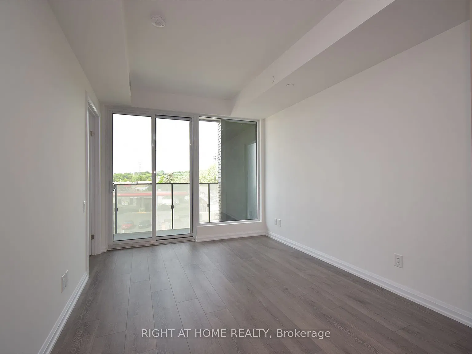 1 bed, $2,275 — Photo 4