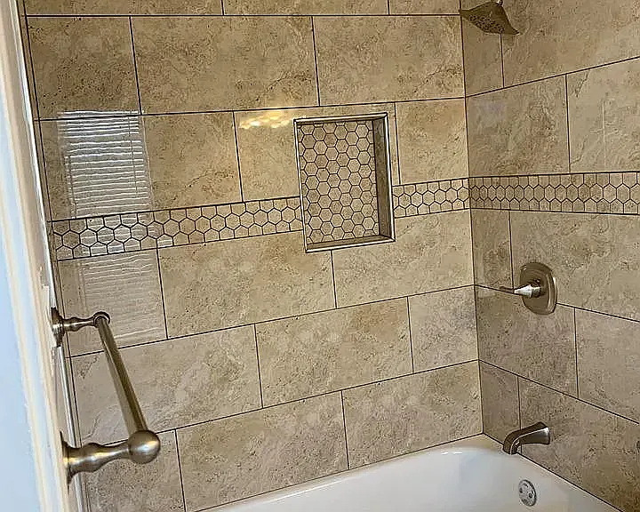 2105 Maplewood Trl — Photo 13