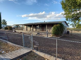 20470 E Cactus Wren Dr, Mayer, AZ 86333