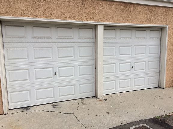 1 Car Garage