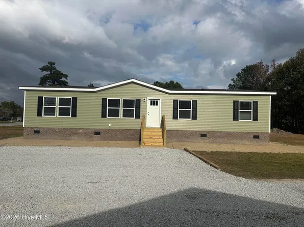 191 Queens Creek Rd, Swansboro, NC 28584