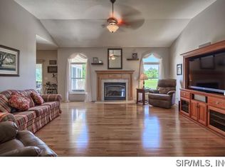 404 Kings Ridge Blvd, O Fallon, IL 62269